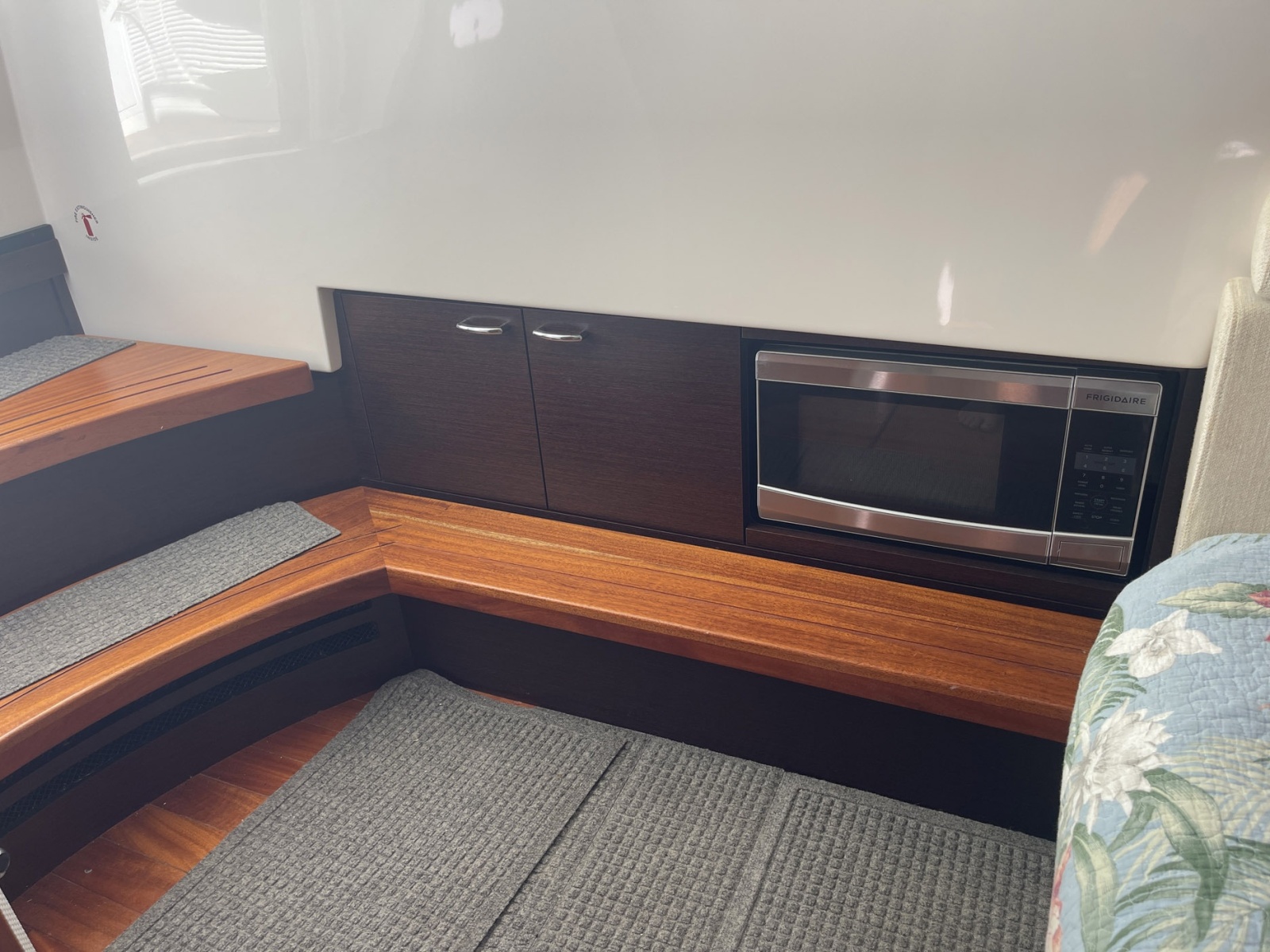 40' 2017 Pursuit S 408 Sport