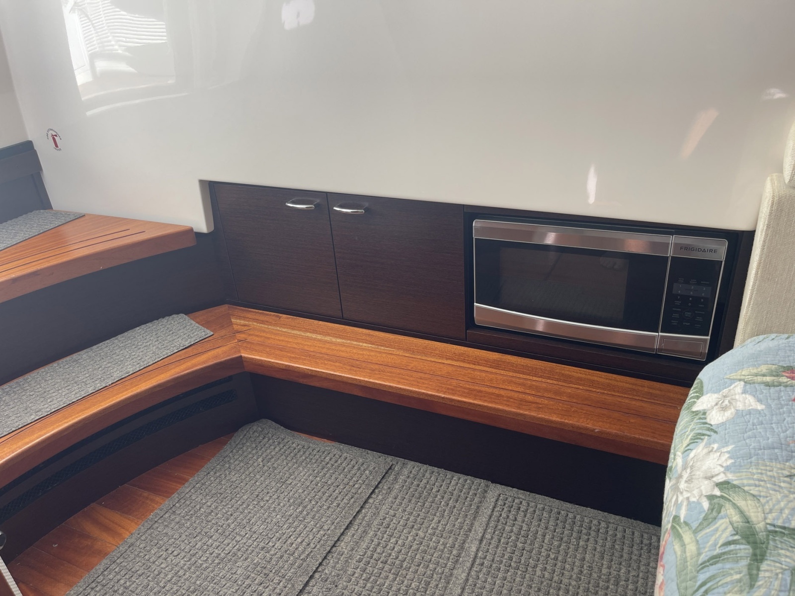 Yolo 40ft Pursuit Yacht For Sale