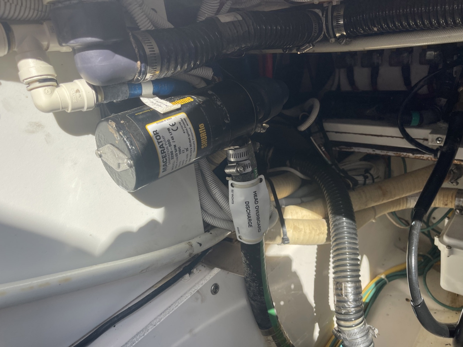 40' 2017 Pursuit S 408 Sport