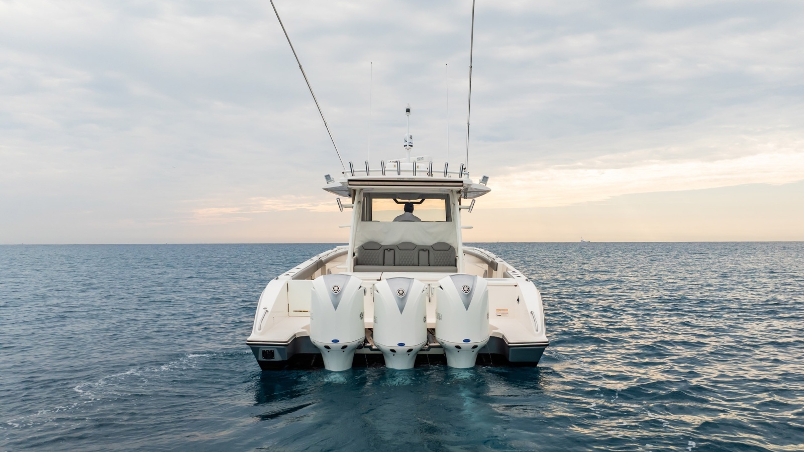 Yolo 40ft Pursuit Yacht For Sale