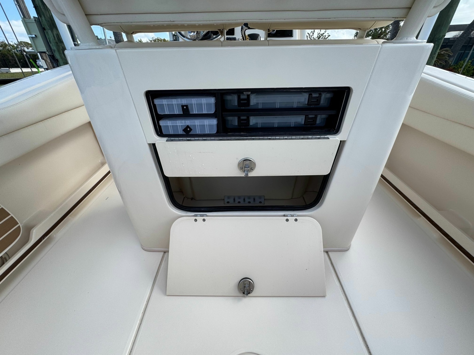 23ft Grady White Yacht For Sale