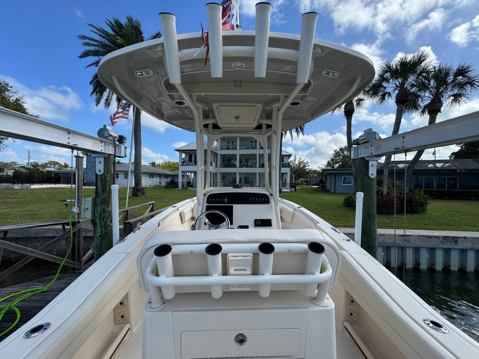23ft Grady White Yacht For Sale