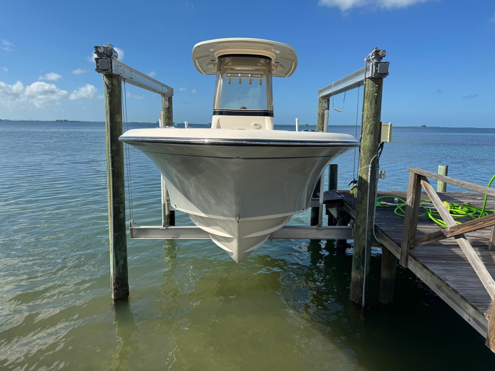 23ft Grady White Yacht For Sale