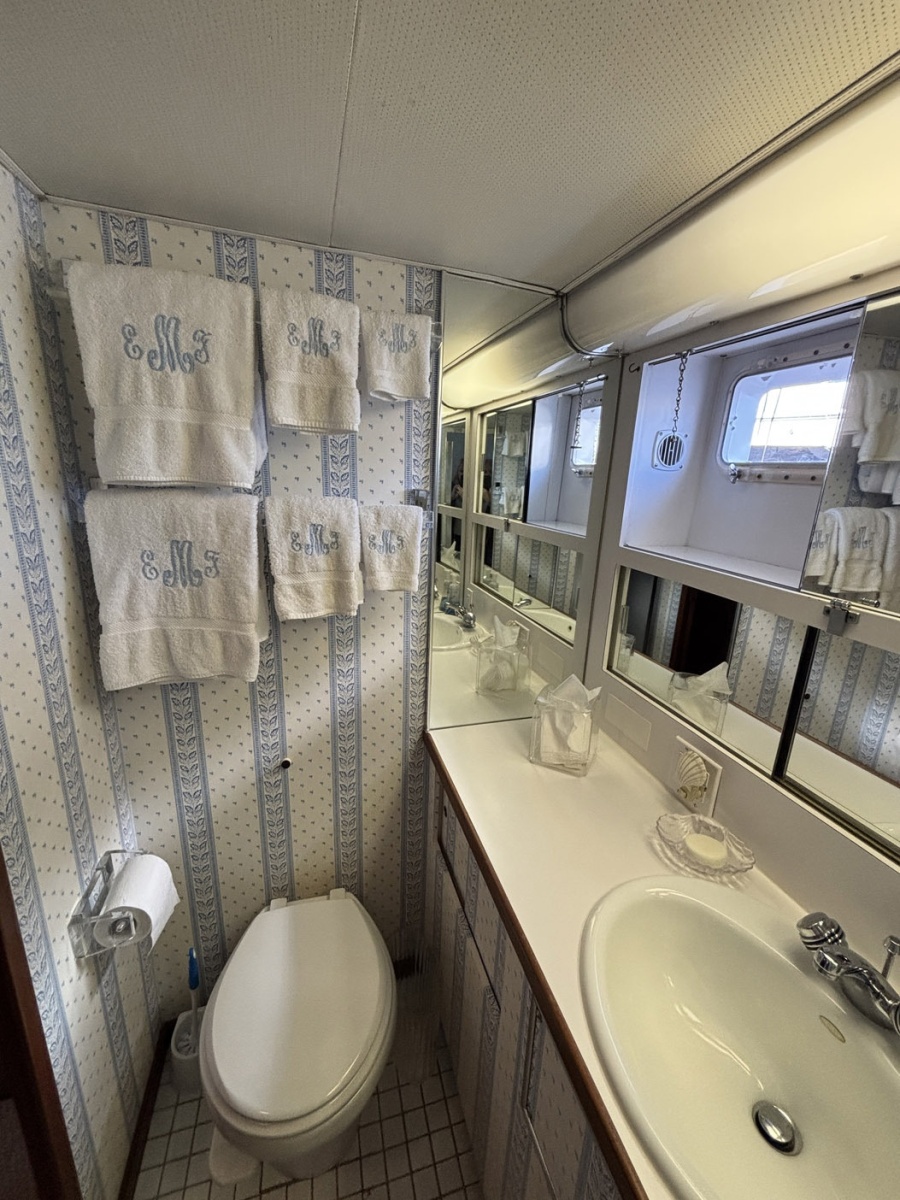 53' 1979 Hatteras Motor Yacht