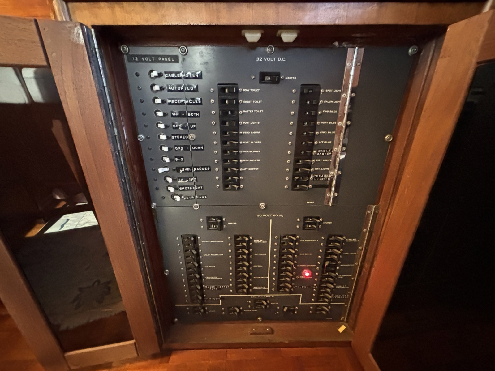 53' 1979 Hatteras Motor Yacht