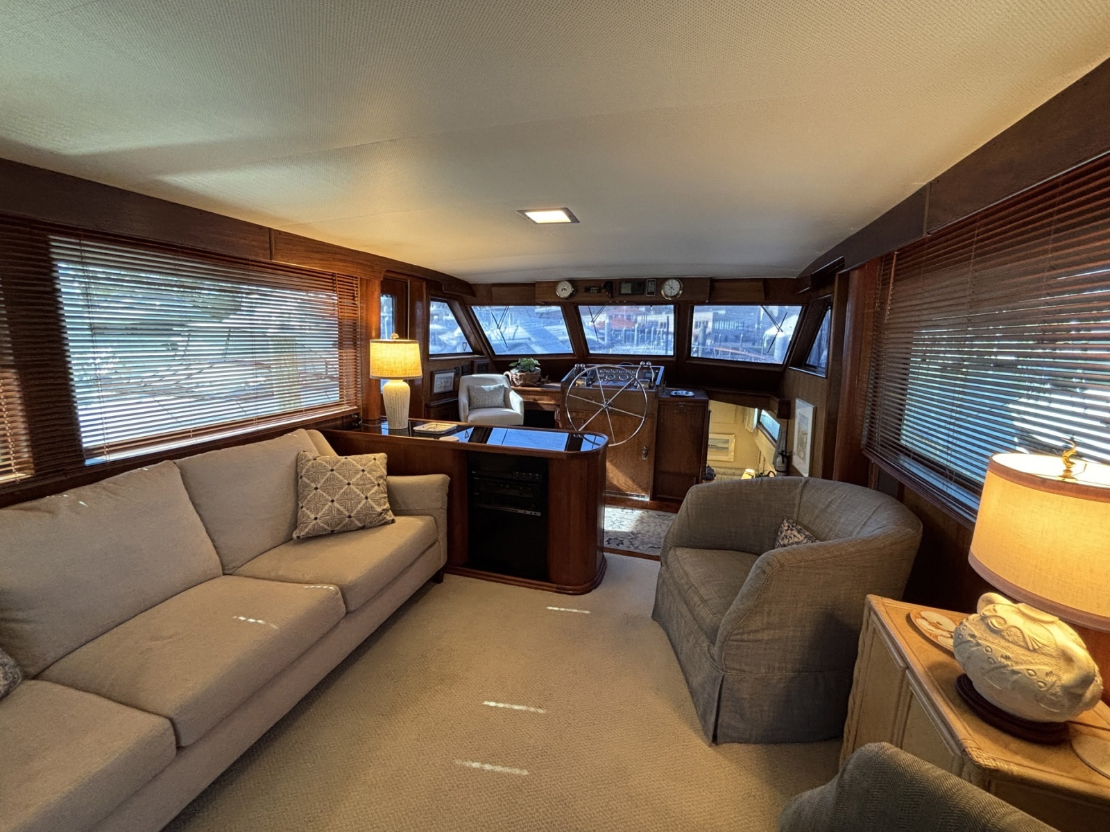 Miles Away 53ft Hatteras Yacht For Sale