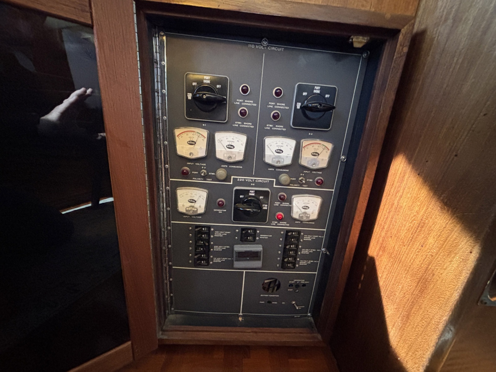 53' 1979 Hatteras Motor Yacht