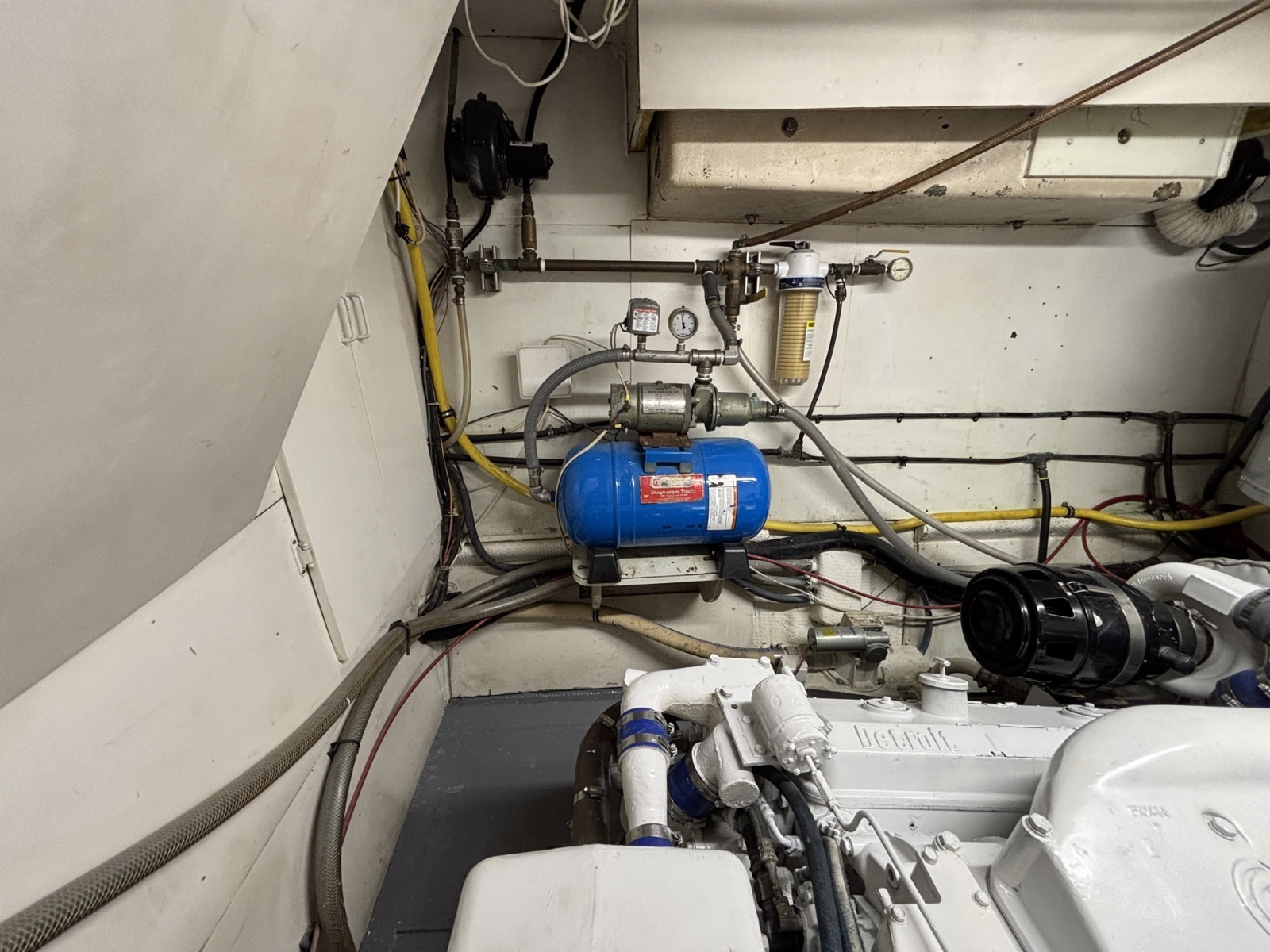 Miles Away 53ft Hatteras Yacht For Sale