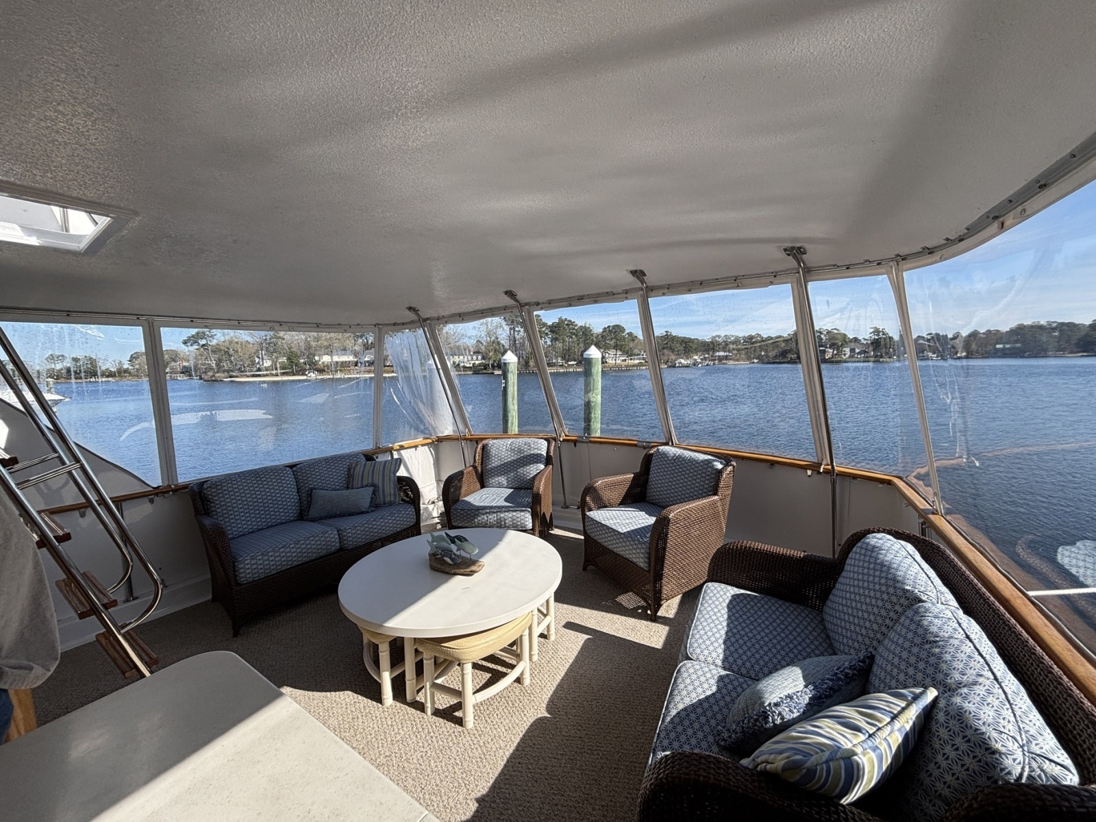 Miles Away 53ft Hatteras Yacht For Sale