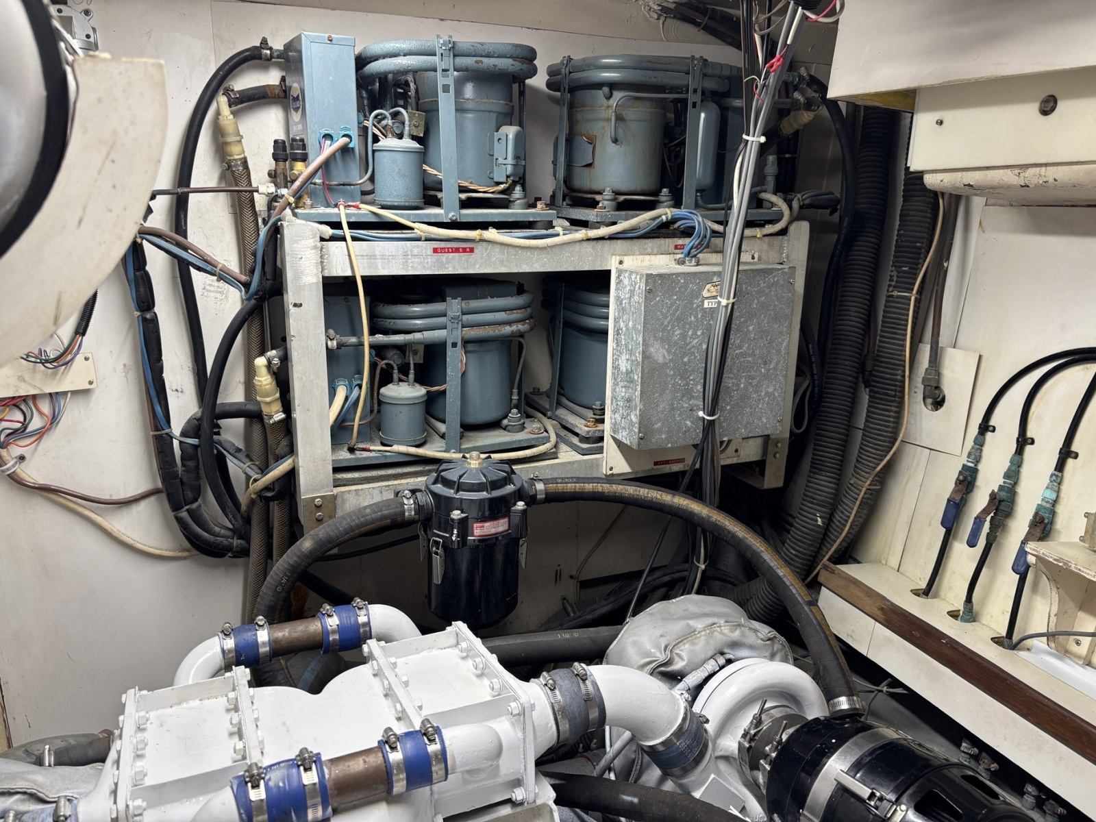 Miles Away 53ft Hatteras Yacht For Sale