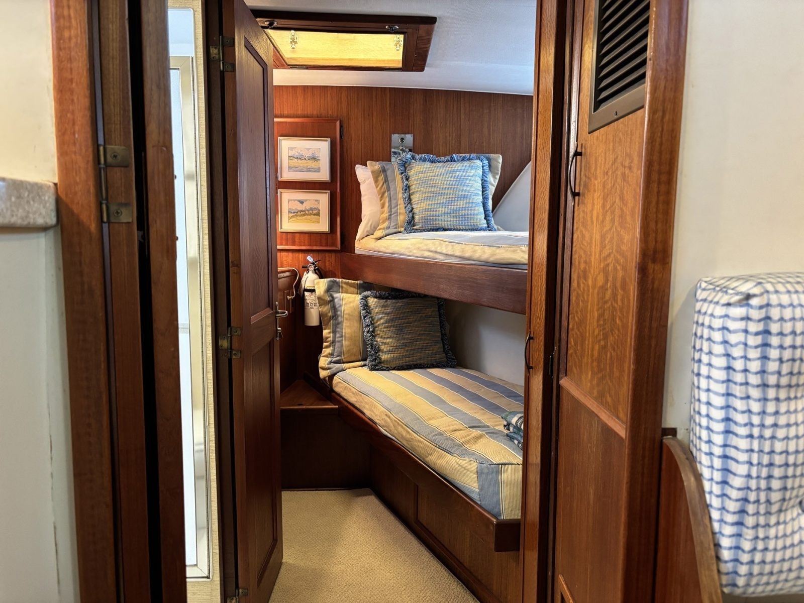 Miles Away 53ft Hatteras Yacht For Sale
