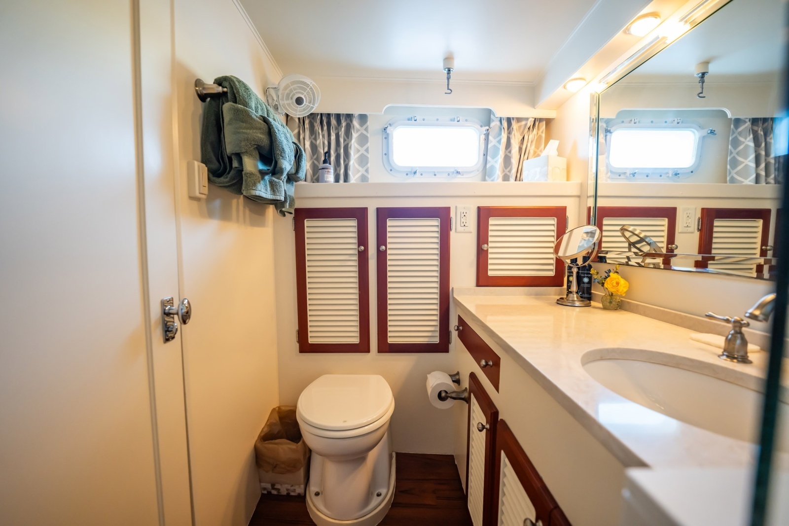 DOVETAIL 72ft Trumpy Yacht For Sale