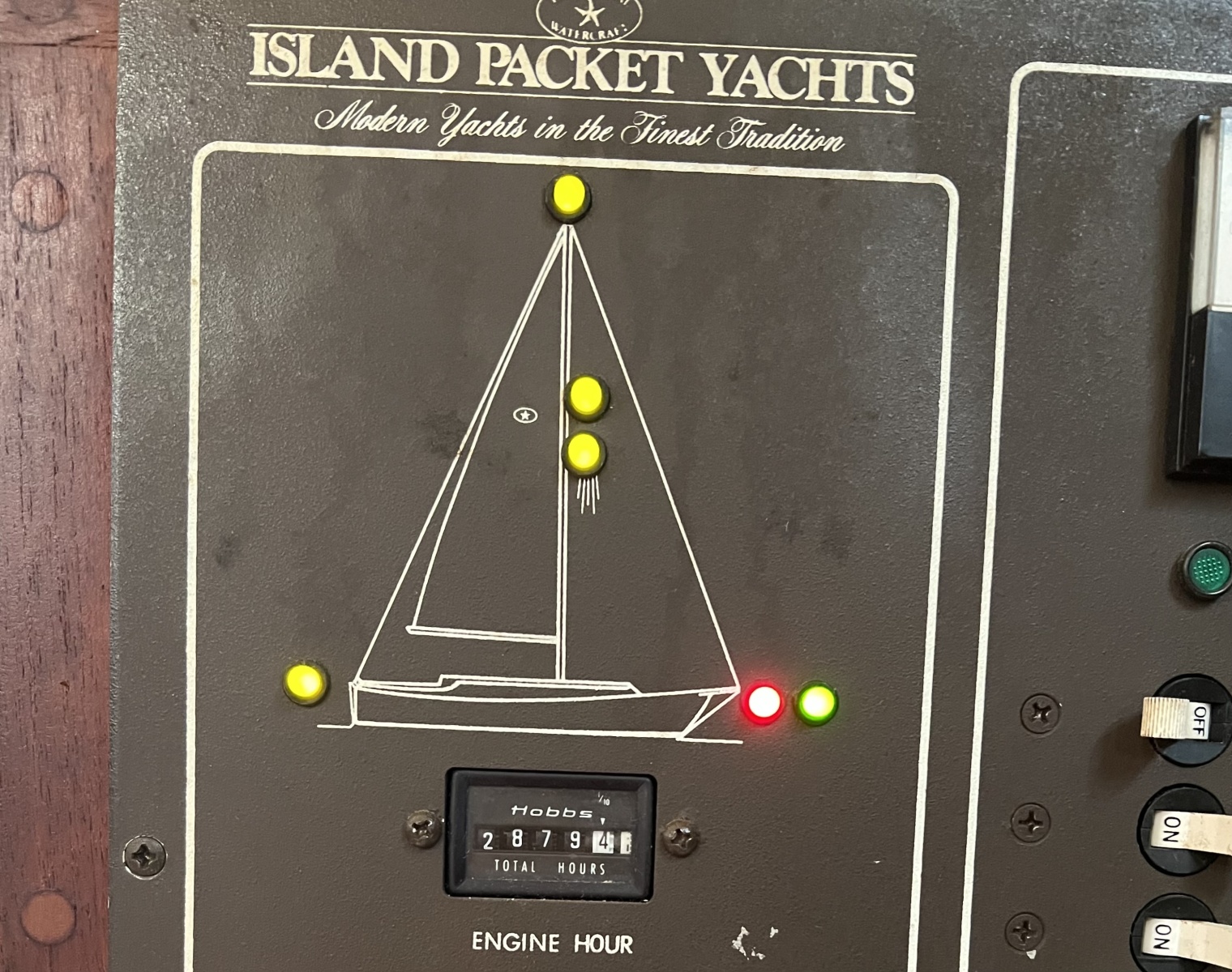 35' 1989 Island Packet Cutter