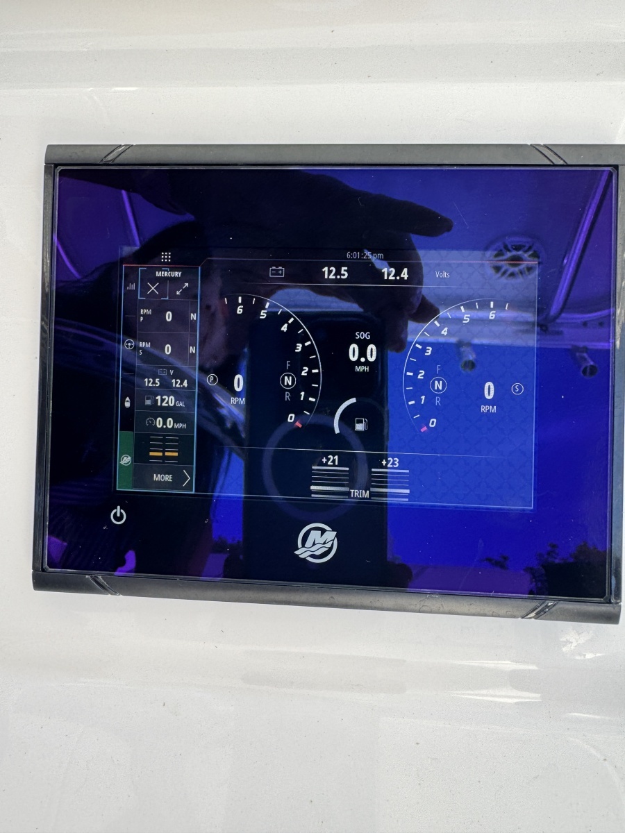 30ft Contender Yacht For Sale