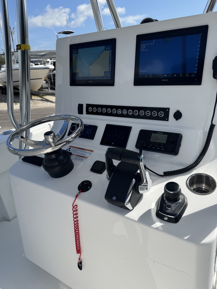 30ft Contender Yacht For Sale