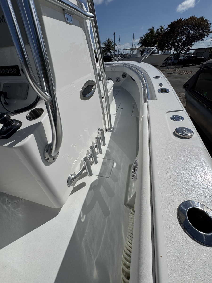 30ft Contender Yacht For Sale