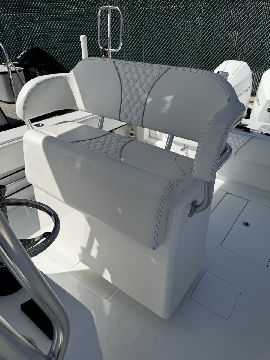 30ft Contender Yacht For Sale