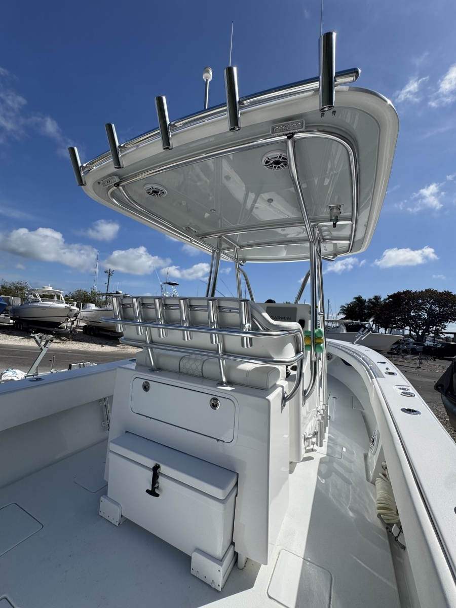 30ft Contender Yacht For Sale