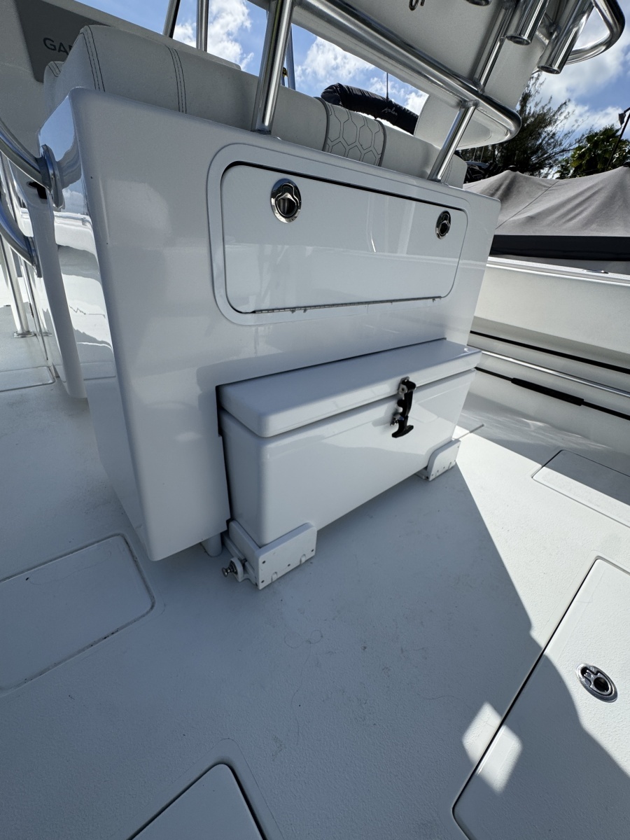 30ft Contender Yacht For Sale