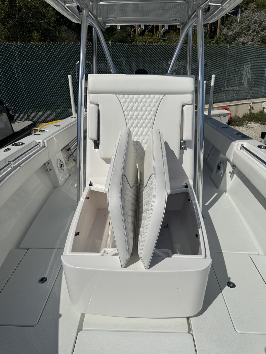 30ft Contender Yacht For Sale