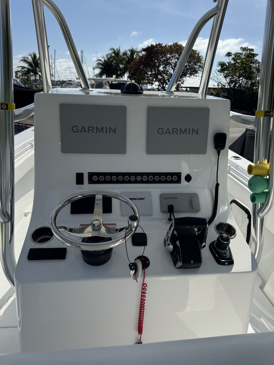 30ft Contender Yacht For Sale