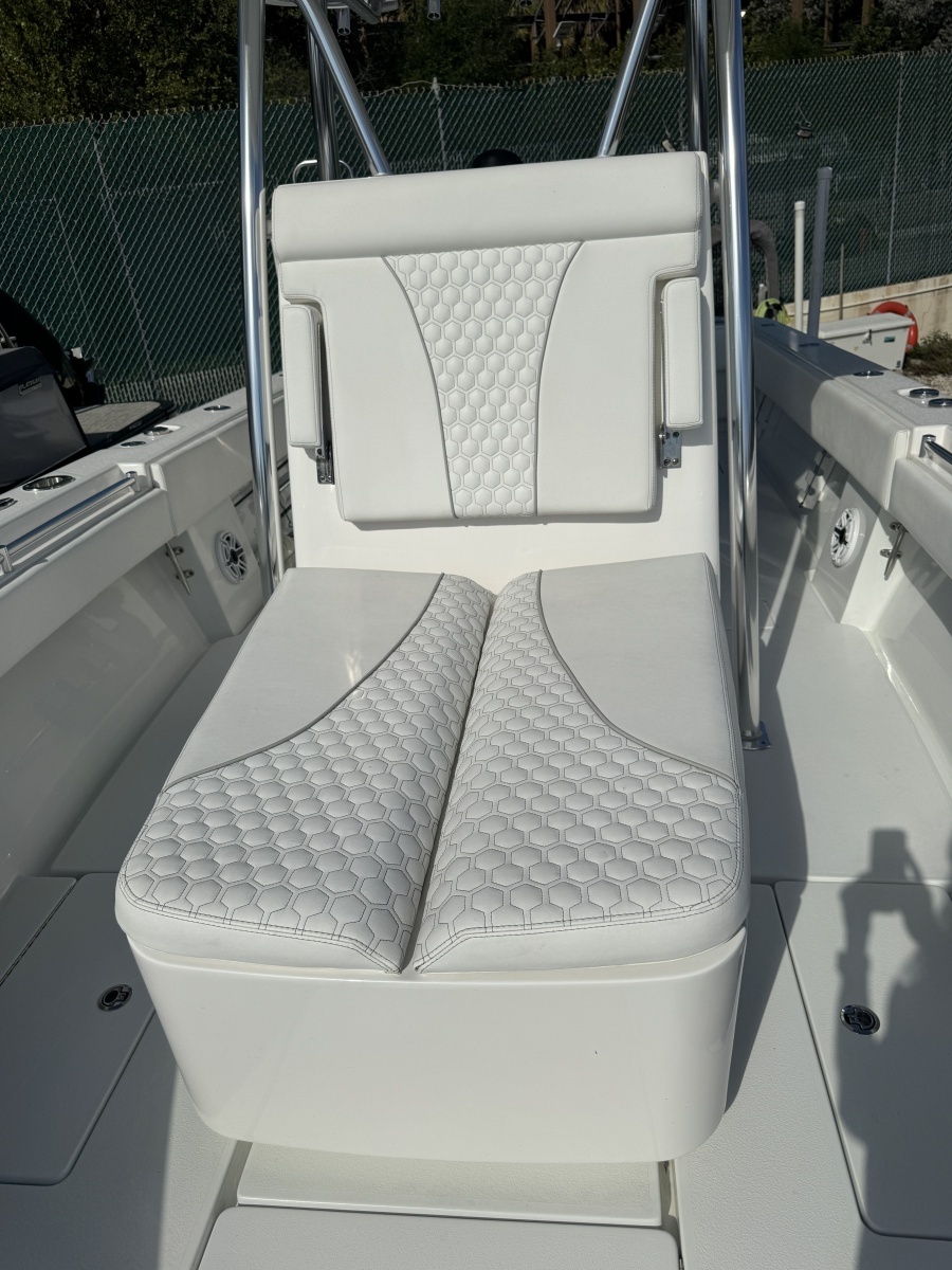 30ft Contender Yacht For Sale