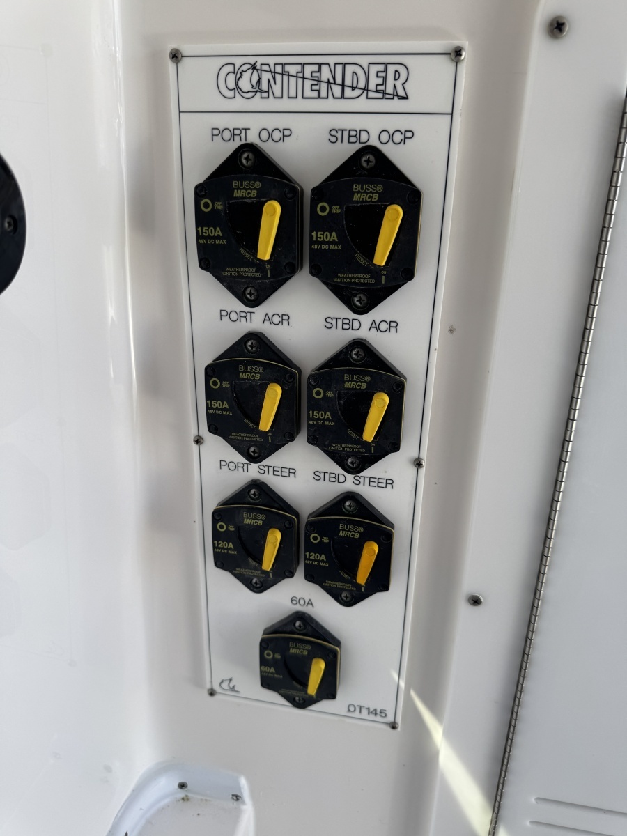 30ft Contender Yacht For Sale