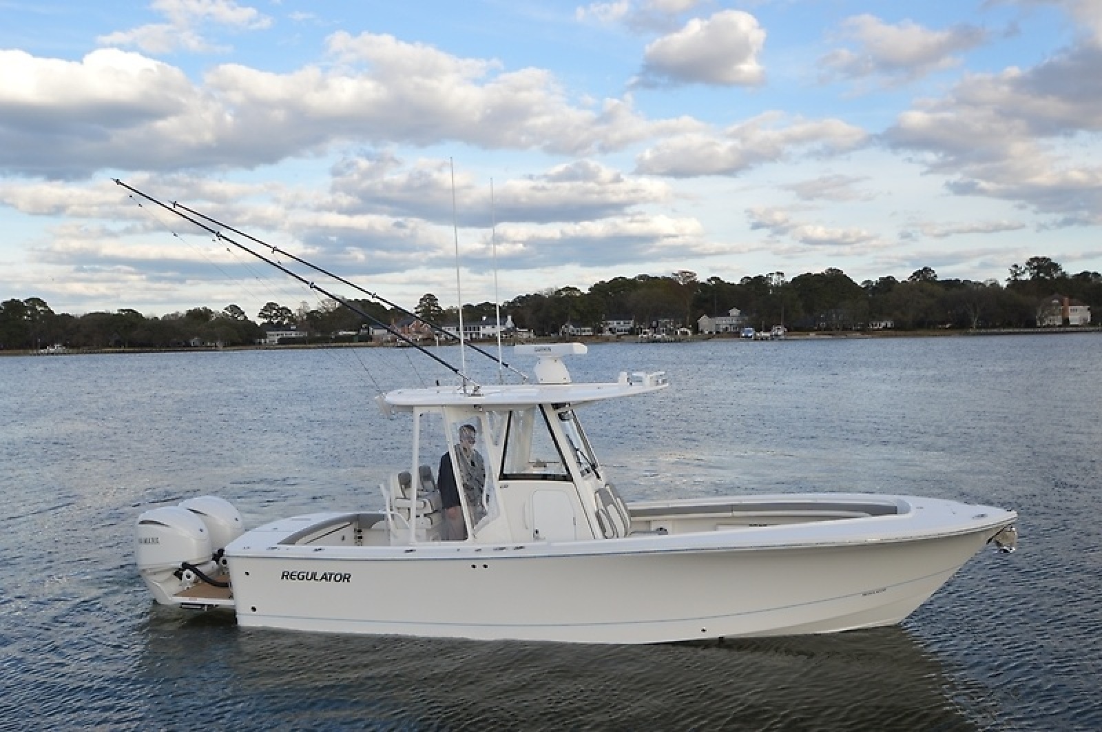 28' 2024 Regulator 28 FS