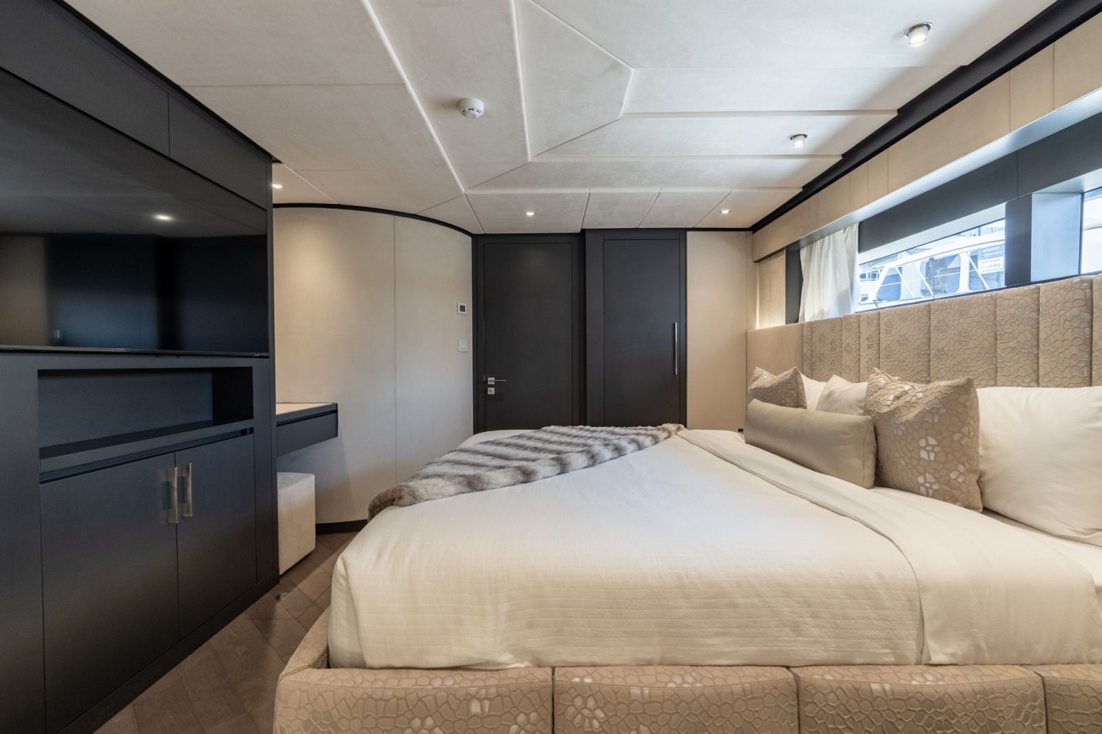 RESONANCE 125ft Hargrave Yacht For Sale