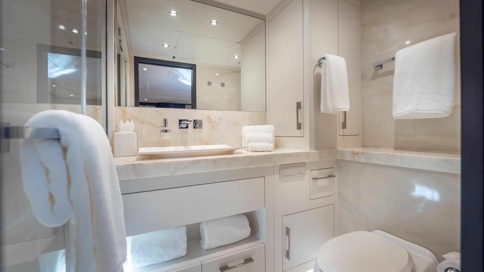 125' 2026 Hargrave E Series