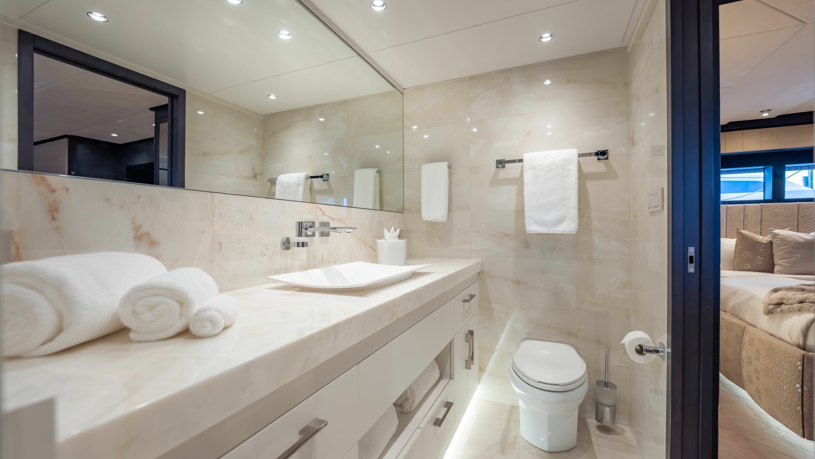 125' 2026 Hargrave E Series