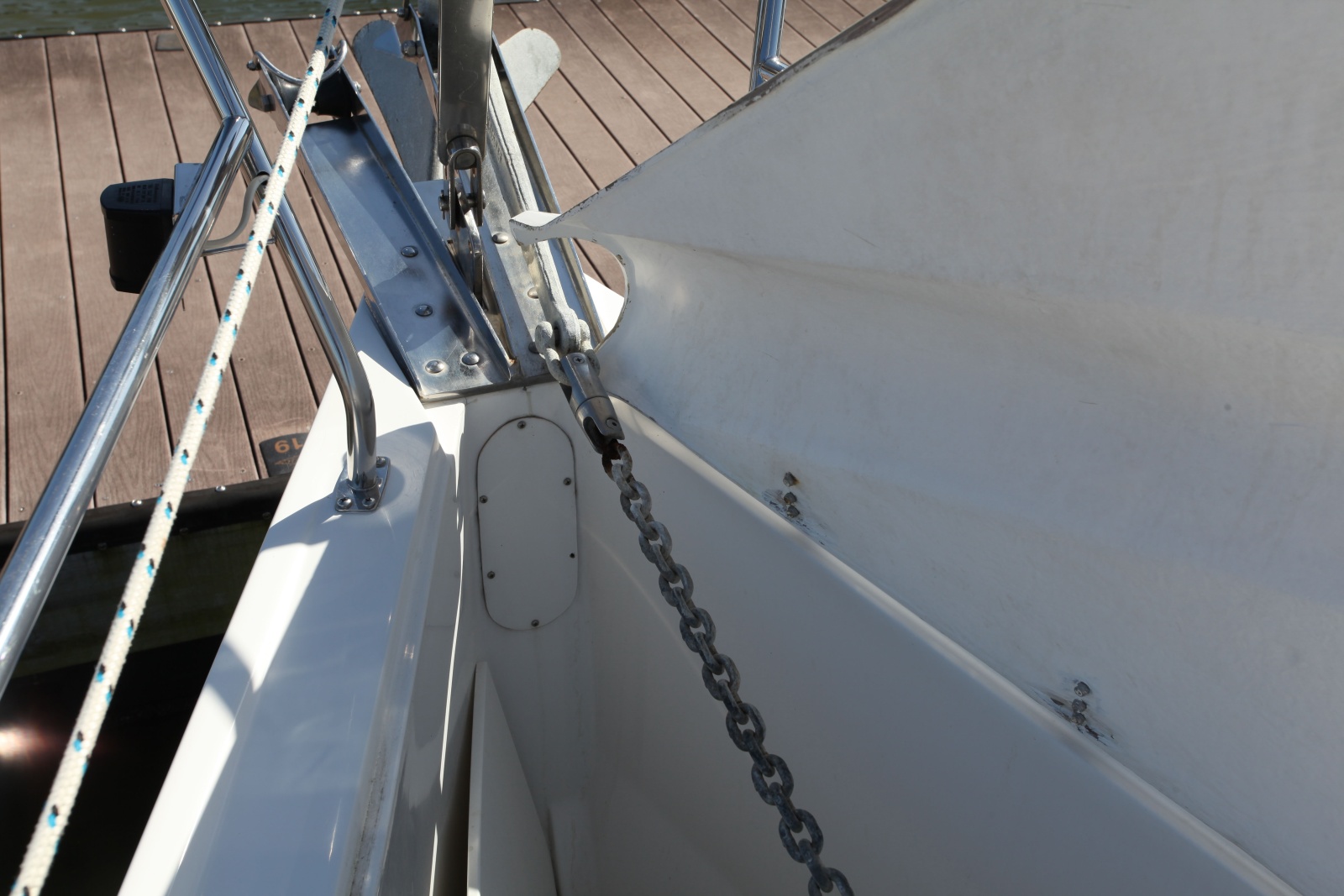 38' 2005 Catalina 387