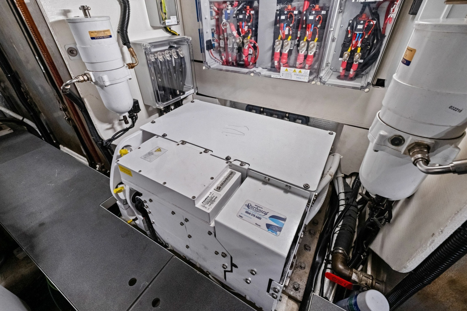 2019 Absolute 52 Navetta