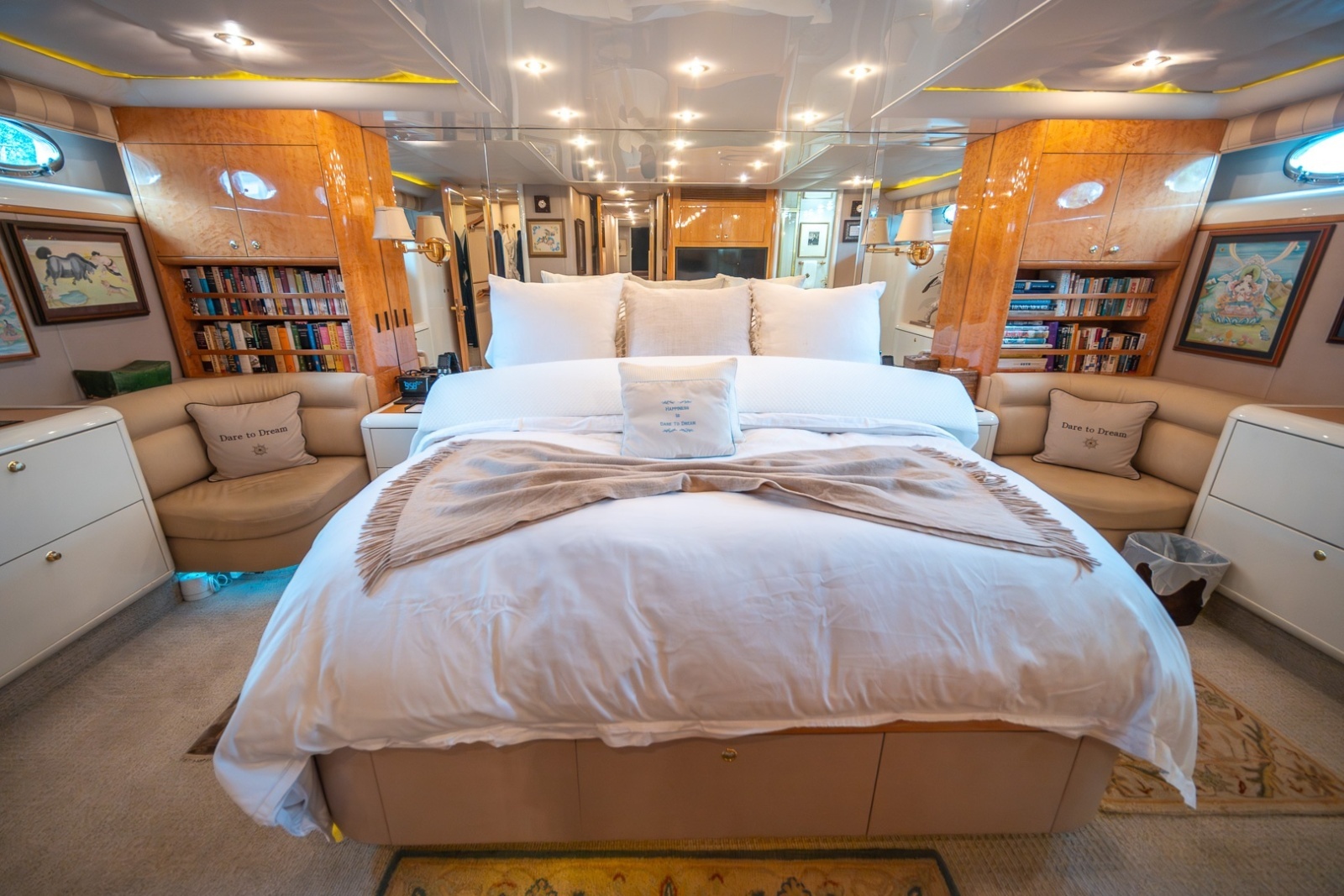 Lazzara 76 - Dare to Dream - Master Stateroom