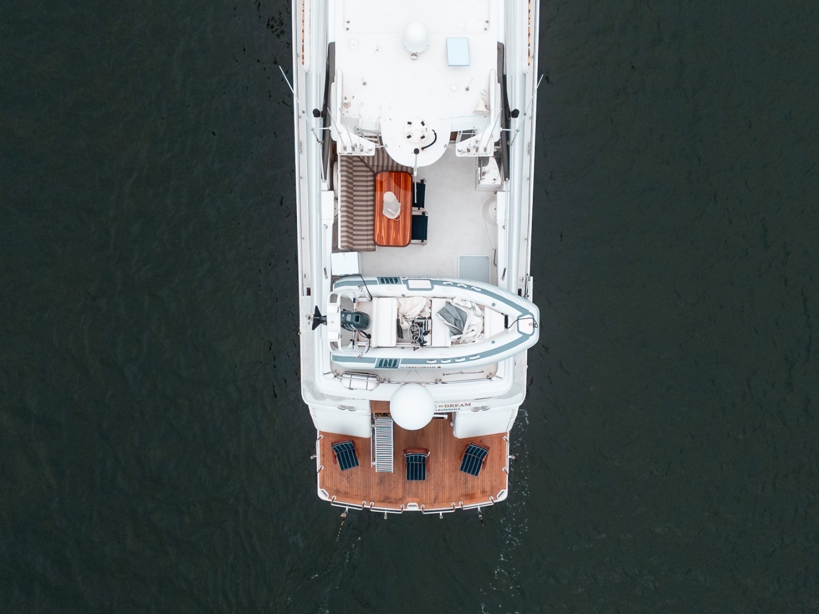 Lazzara 76 - Dare to Dream - Profile