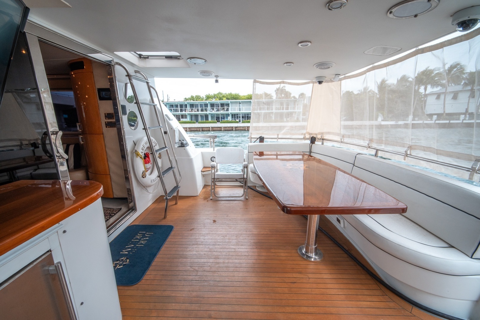 Lazzara 76 - Dare to Dream - Cockpit