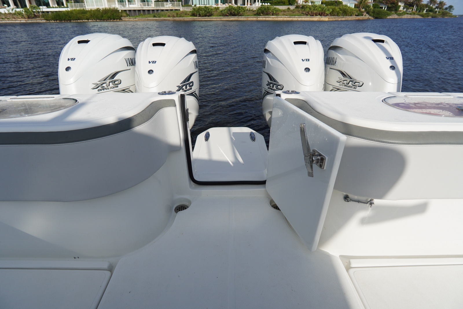 41' 2022 Sea Hunter 41 CTS