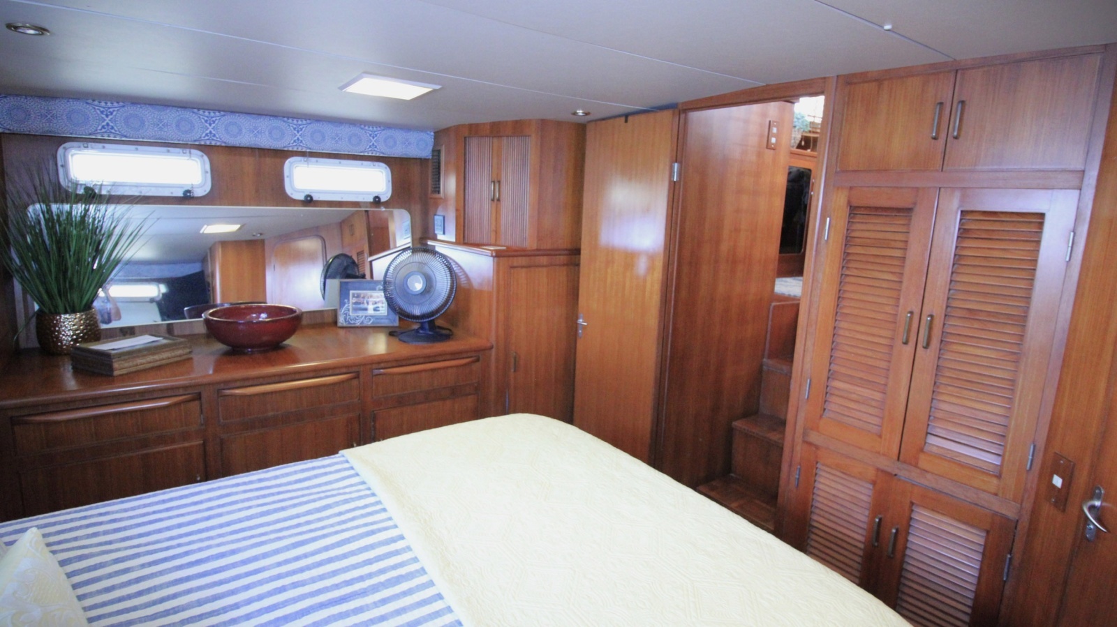 Miss Cristina 52ft Jefferson Yacht For Sale