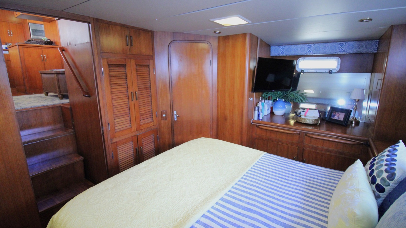 Miss Cristina 52ft Jefferson Yacht For Sale
