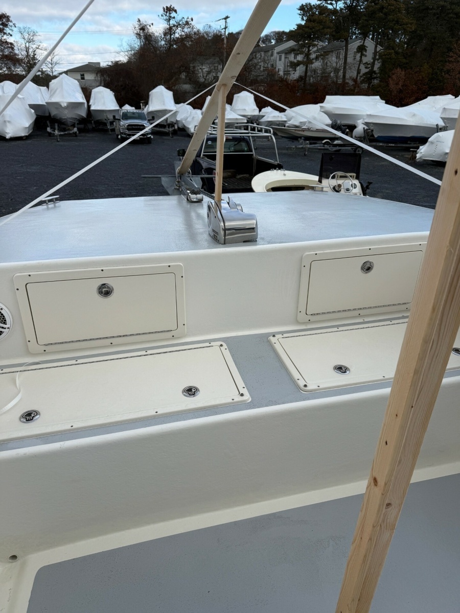 27ft AmeraCat Yacht For Sale