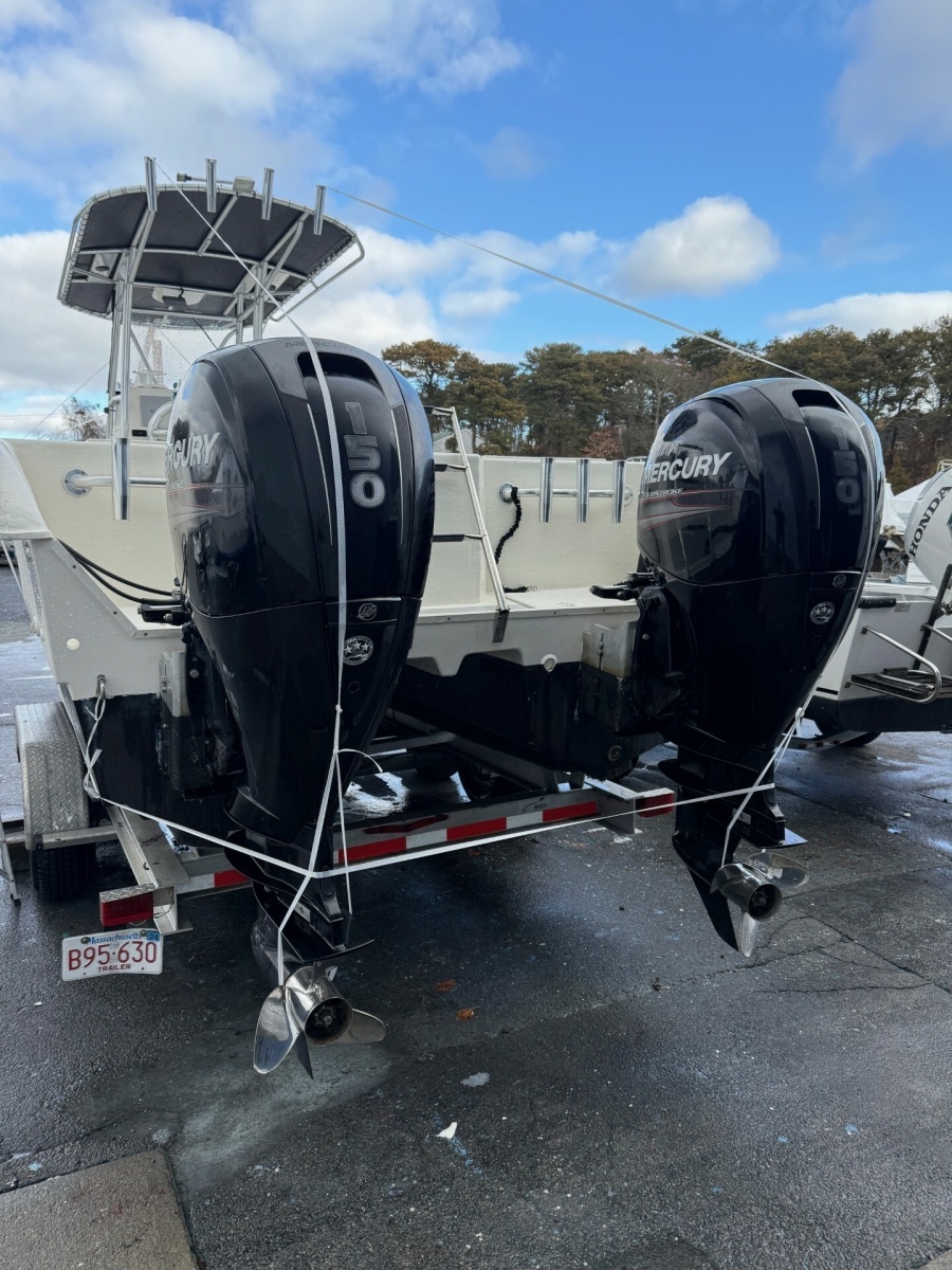 27ft AmeraCat Yacht For Sale