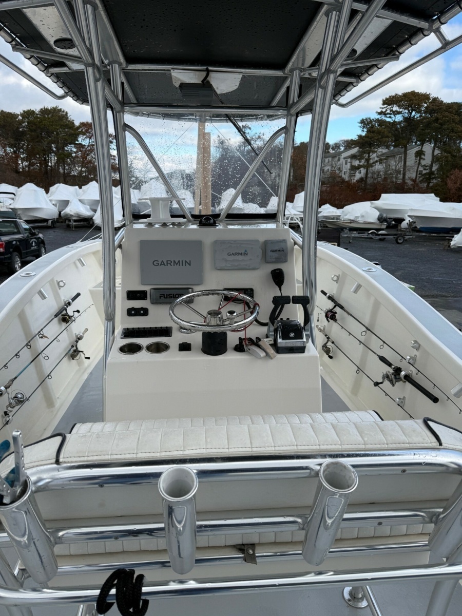 27ft AmeraCat Yacht For Sale