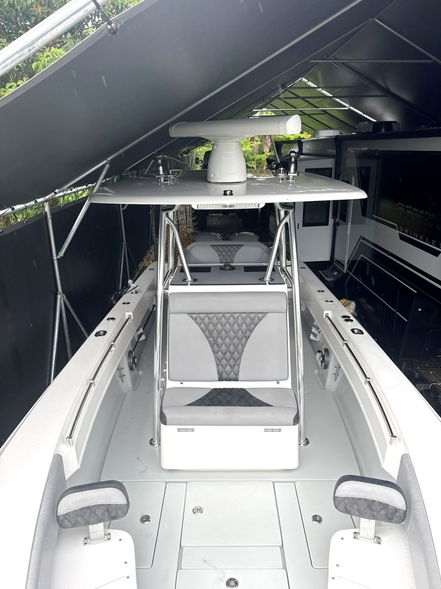FOMO 2 0 30ft Contender Yacht For Sale