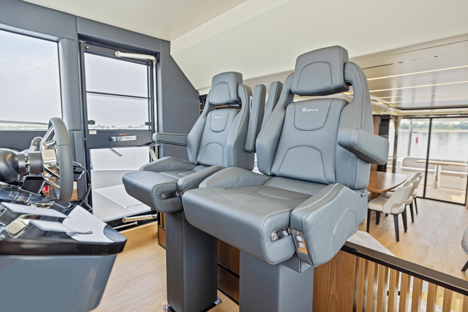 64ft Absolute Yacht For Sale