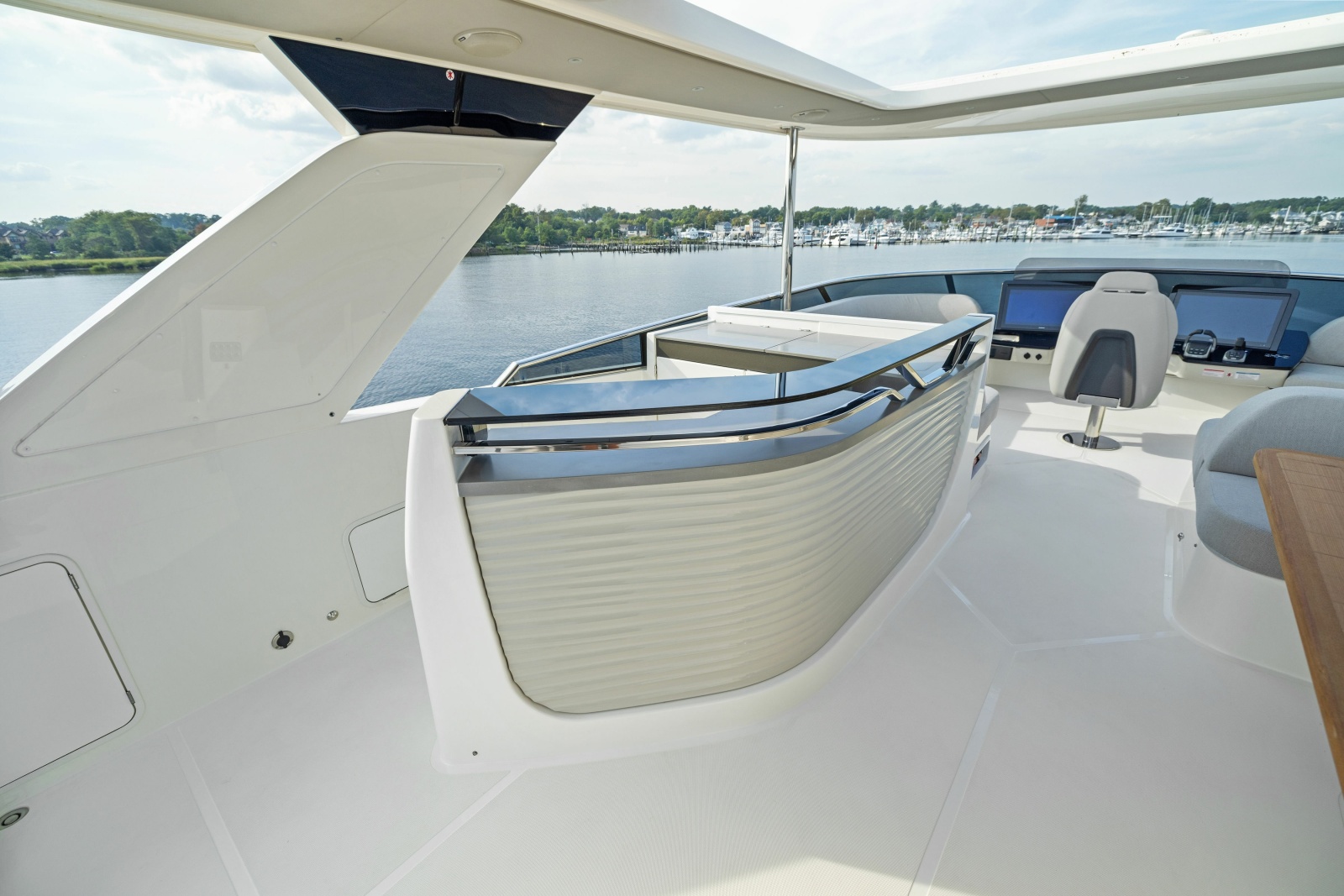 64' 2024 Absolute Navetta 64