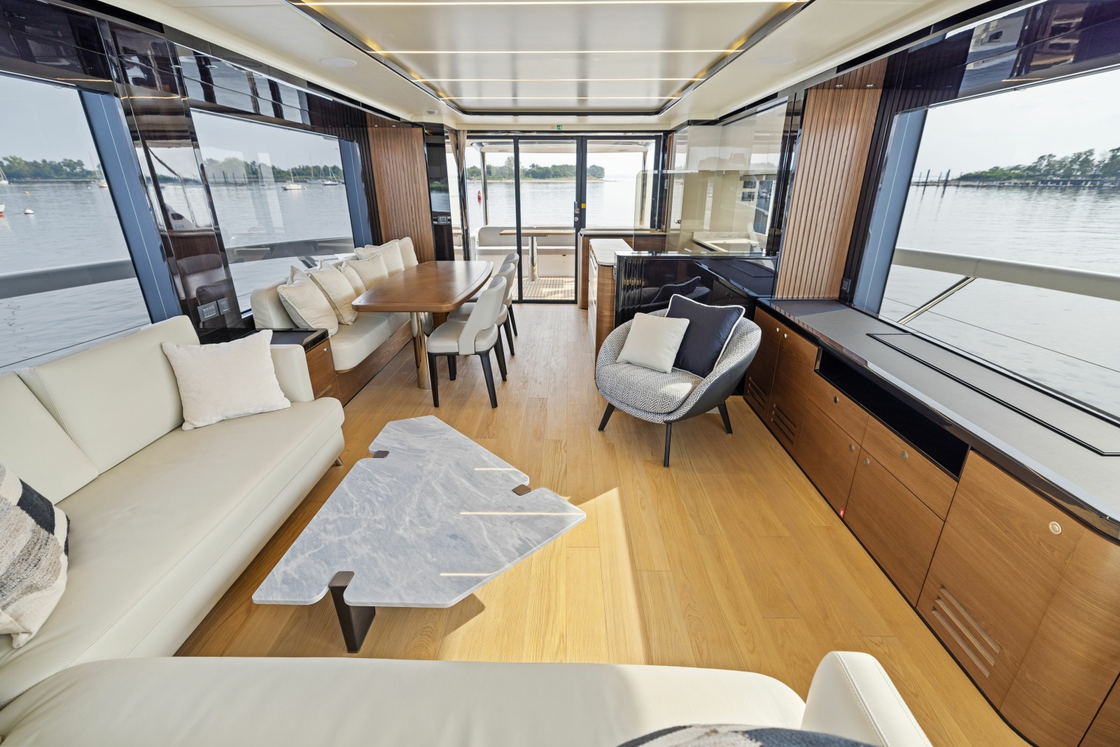 64' 2024 Absolute Navetta 64