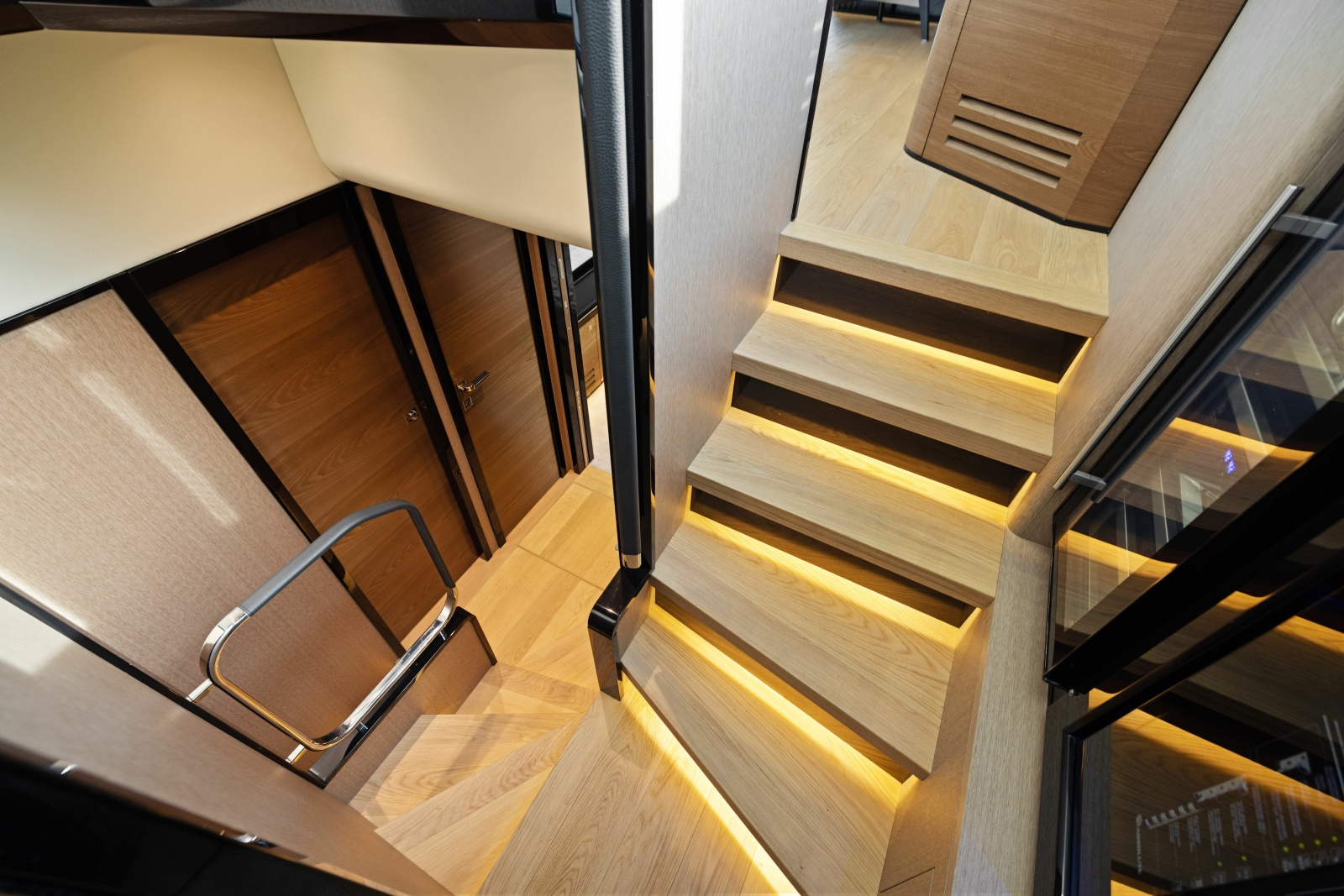 64' 2024 Absolute Navetta 64