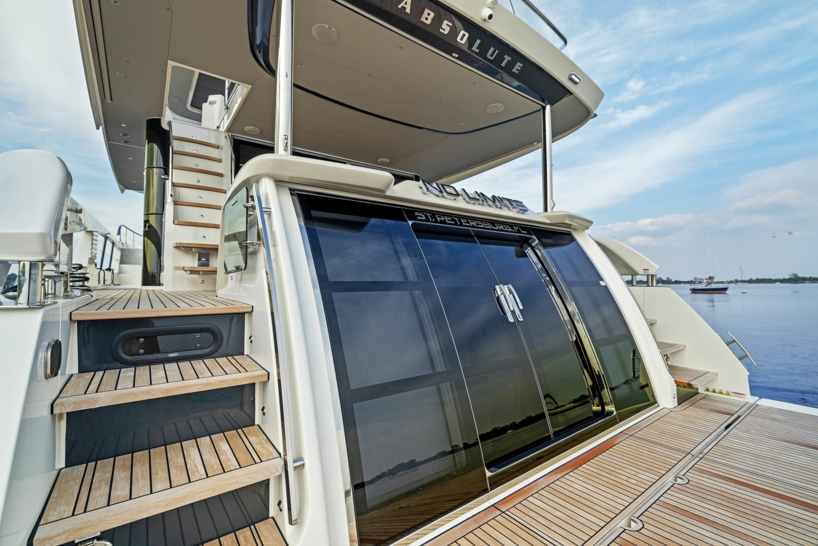 64' 2024 Absolute Navetta 64