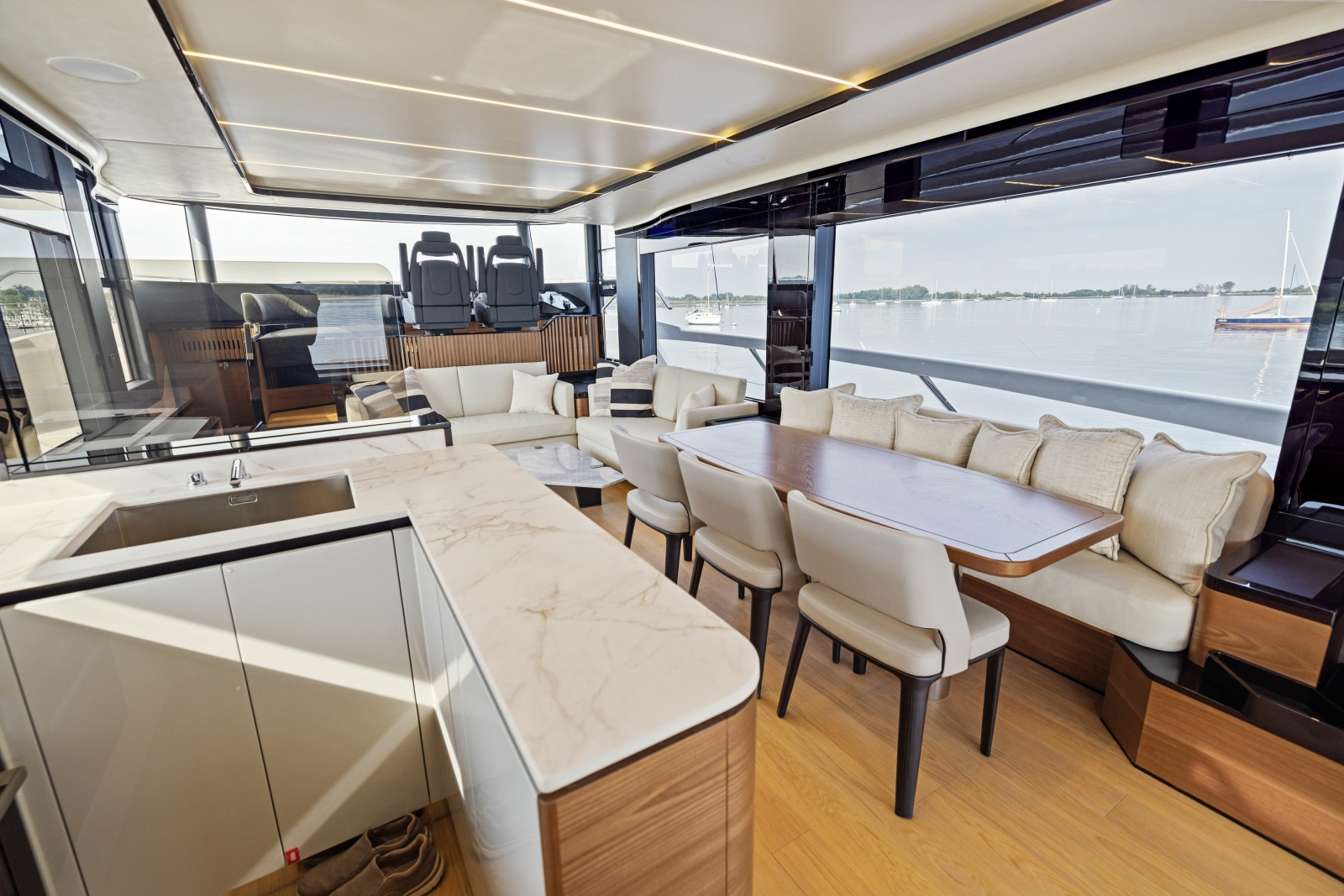 64' 2024 Absolute Navetta 64