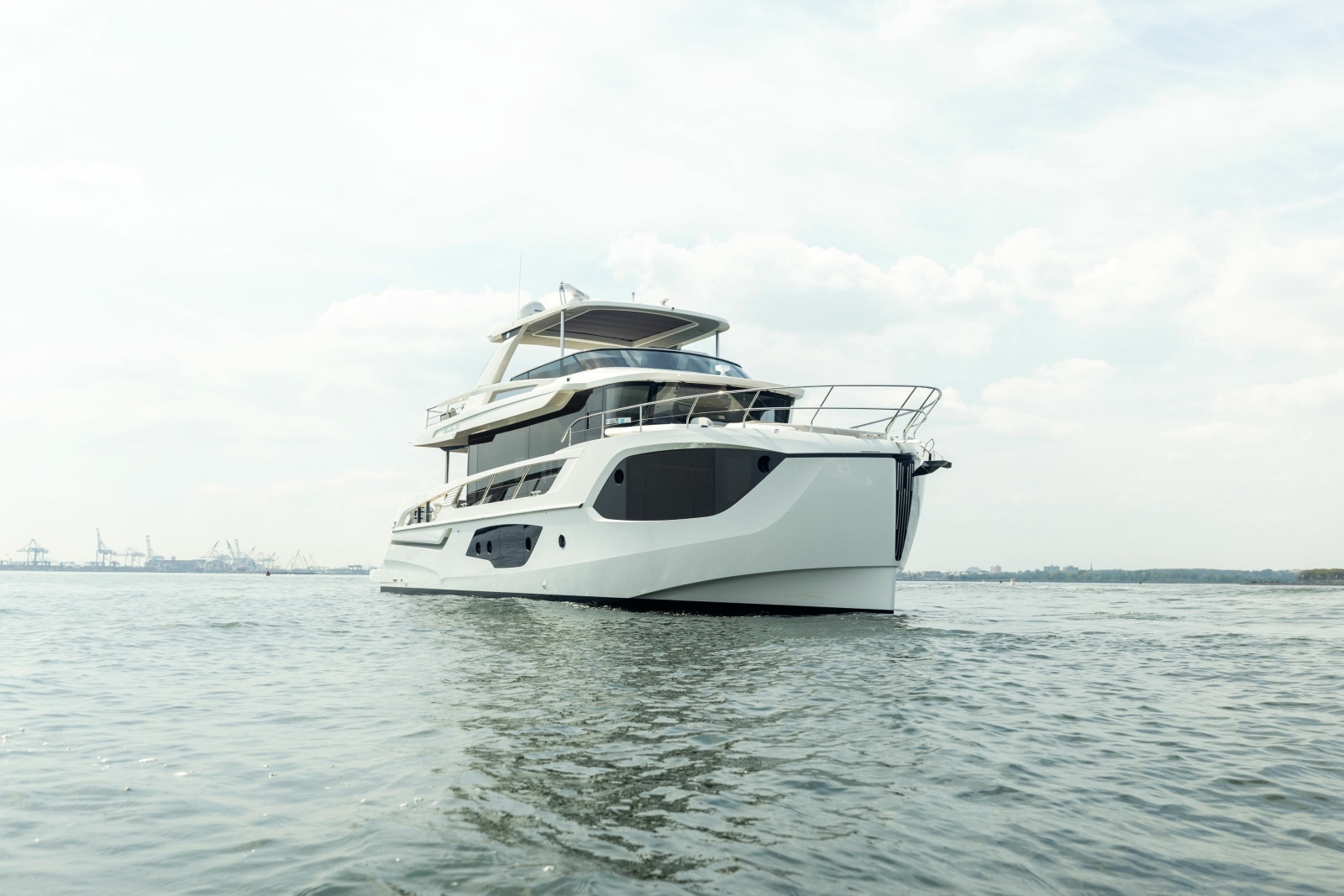 64ft Absolute Yacht For Sale